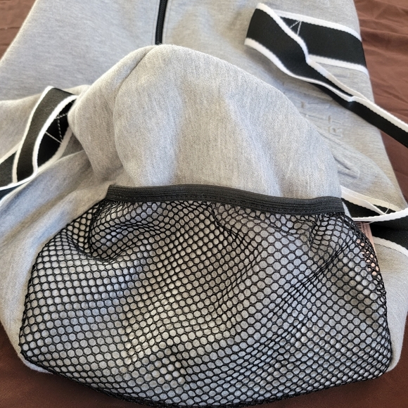 NWT Victoria's Secret Sport Duffle Bag - Picture 4 of 7